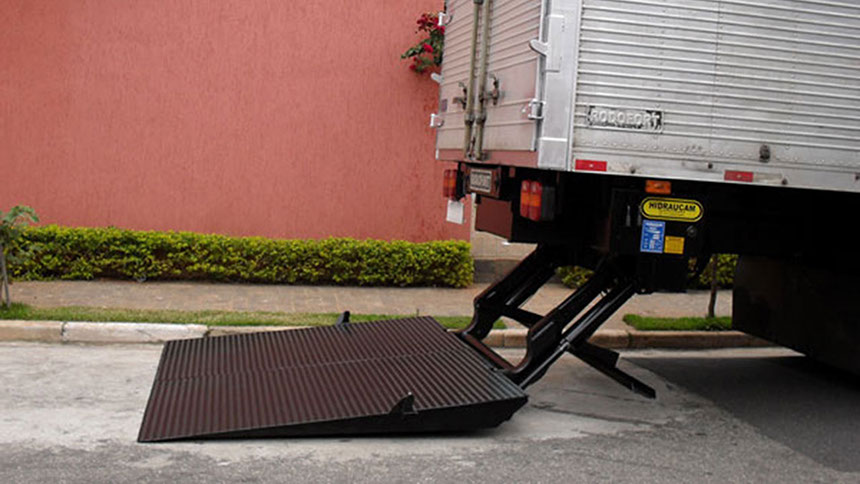Plataforma Hidráulica Elevatória fabricada pela HIDRAUCAM