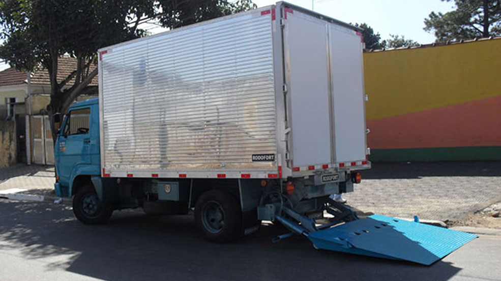 Plataforma Hidráulica Elevatória fabricada pela HIDRAUCAM