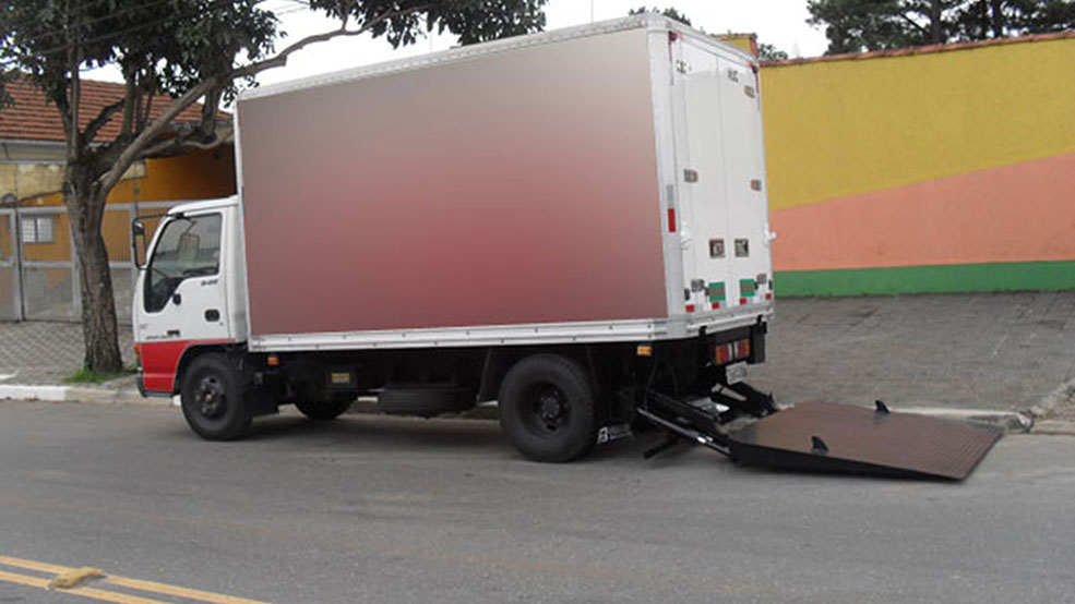 Plataforma Hidráulica Elevatória fabricada pela HIDRAUCAM