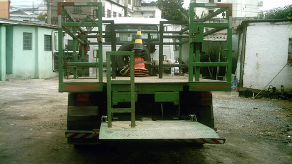 Plataforma Hidráulica Elevatória fabricada pela HIDRAUCAM